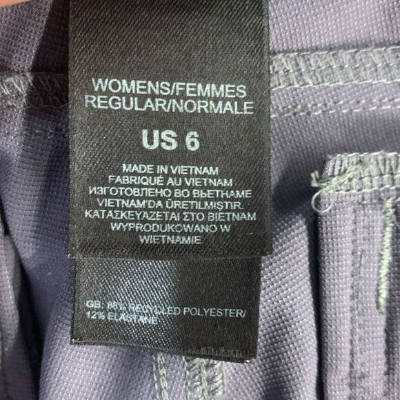 The North Face Gray Cargo Pants with Streamlined Design - Picture 13 of 14